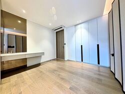 Opera Estate (D15), Terrace #559215821